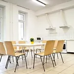 Pop Up - Downtown Hostel