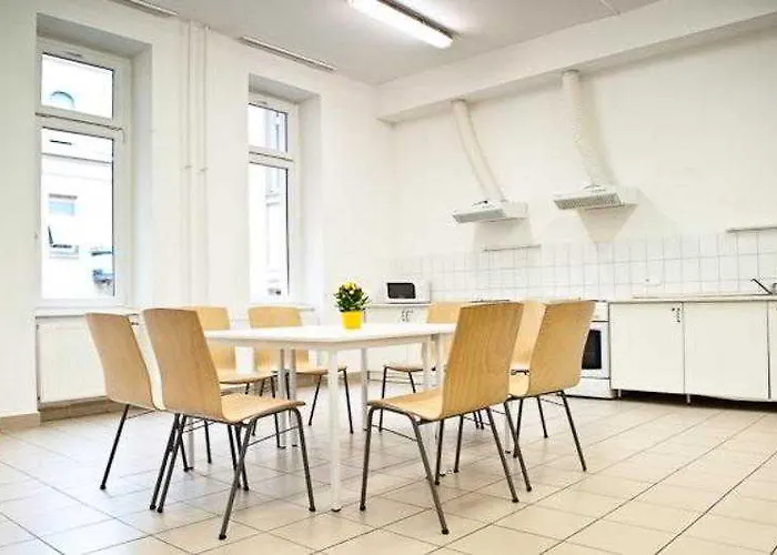 Pop Up - Downtown Hostel