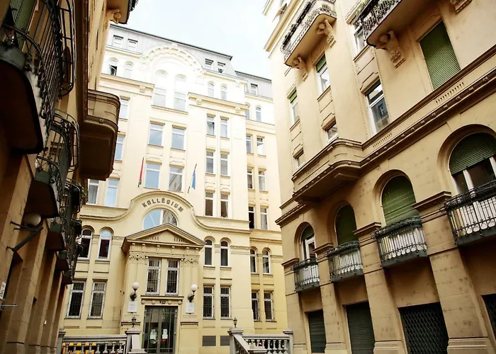 Hostel Pop Up - Downtown *