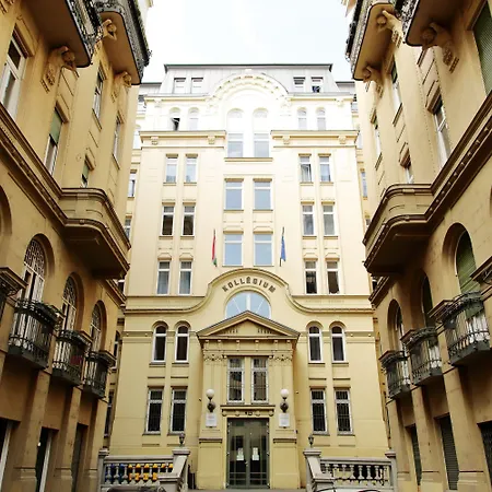 Pop Up - Downtown Хостел